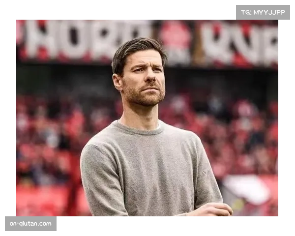 专访:勒沃库森主帅阿隆索谈高位压迫中的“有组织的失控”哲学 专访:勒沃库森主帅阿隆索谈高位压迫中的“有组织的失控”哲学