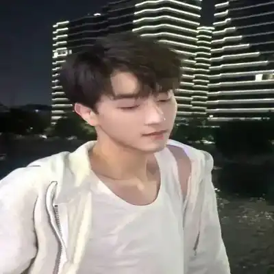 石薇晨